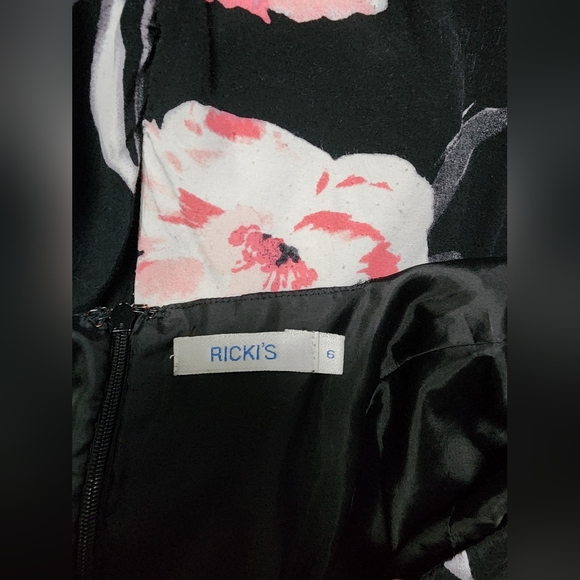 Ricki's floral summer drss - Picture 9 of 12